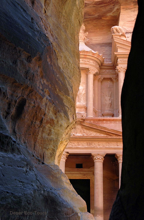 The Siq canyon into Petra